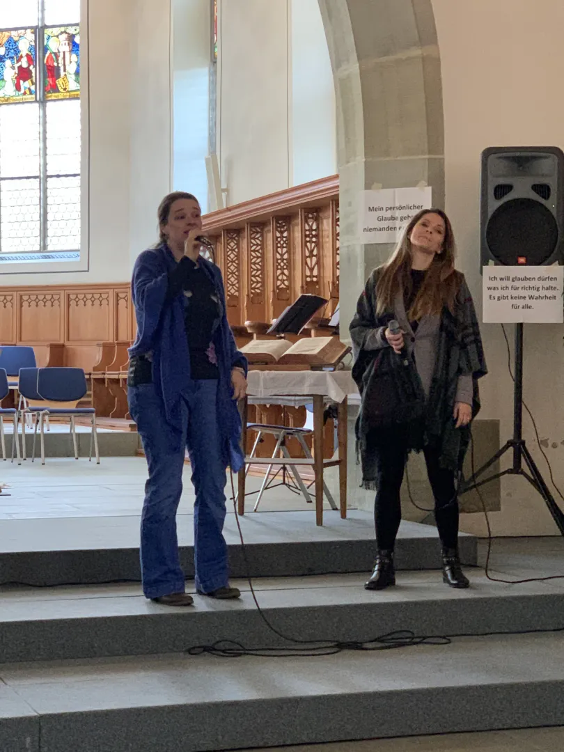 Eveline Rickli und Isabelle Rettenmund (Foto: Renate Riesen) Eveline Rickli und Isabelle Rettenmund (Foto: Renate Riesen)